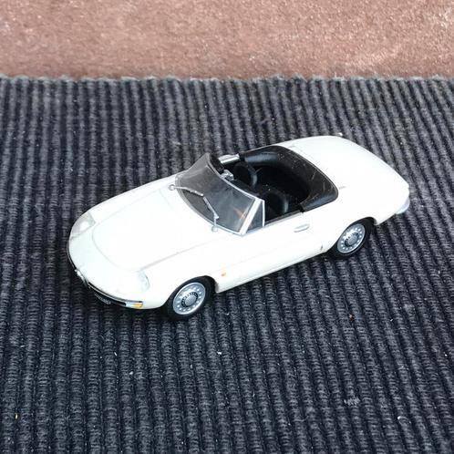 1:43 ALFA ROMEO SPIDER DUETTO …… NÚ 5,- !!, Hobby en Vrije tijd, Modelauto's | 1:43, Zo goed als nieuw, Auto, Overige merken, Ophalen of Verzenden