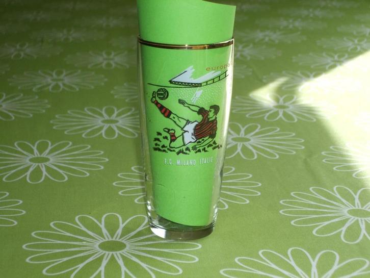 FC Milano Italië Europacup 1963 glas (2), Verzamelen, Sportartikelen en Voetbal, Zo goed als nieuw, Overige typen, Buitenlandse clubs