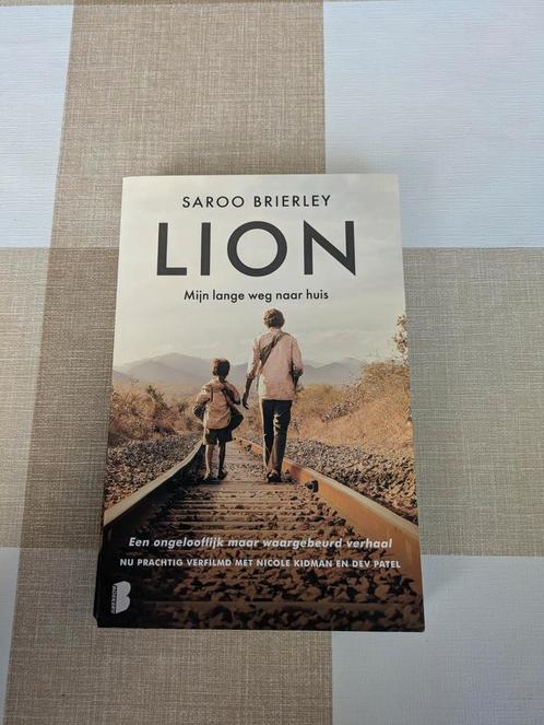 Saroo Brierley - Lion, Boeken, Overige Boeken, Zo goed als nieuw, Ophalen of Verzenden