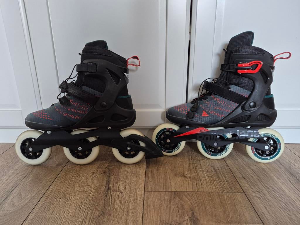 Rollerblade microblade 110 3wd maat 45, Sport en Fitness, Skeelers, Ophalen, Zo goed als nieuw