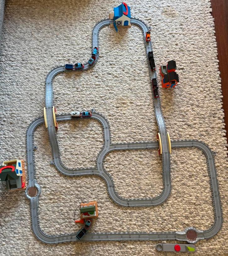 Prachtige, uitgebreide Thomas de Trein-set, Kinderen en Baby's, Speelgoed | Thomas de Trein, Zo goed als nieuw, Ophalen of Verzenden