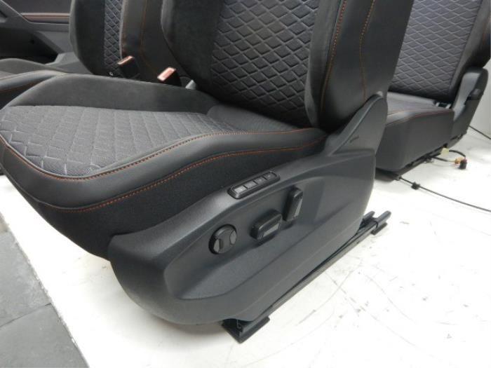 Bekleding Set (compleet) Seat Tarraco (22744137), Auto-onderdelen, Interieur en Bekleding, Gebruikt, Ophalen