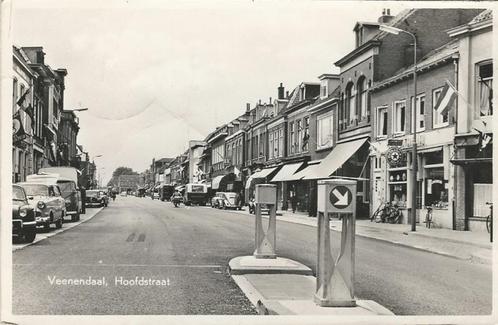AK Veenendaal Hoofdstraat Renault VW Opel Citroën Heineken, Verzamelen, Ansichtkaarten | Nederland, Gelopen, Gelderland, 1960 tot 1980
