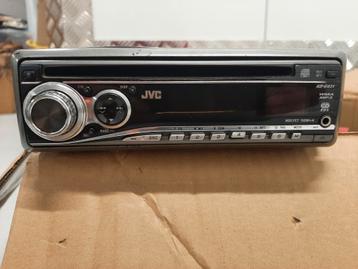 Meerdere autoradio's in nieuwstaat en werkend beschikbaar voor biedingen