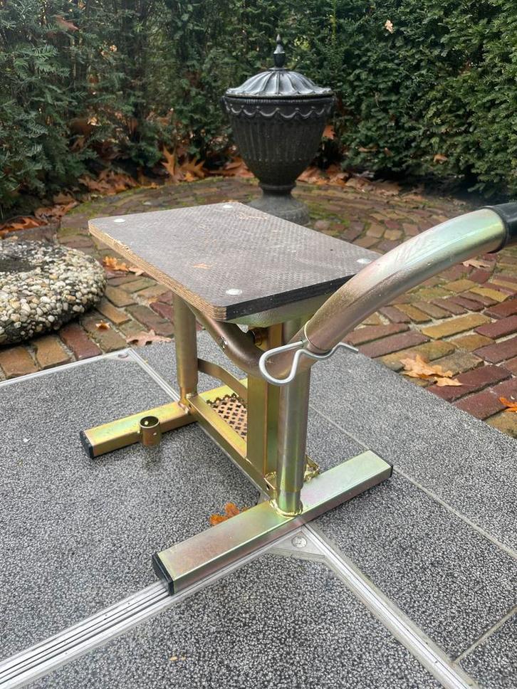 Motorkrik - Stevige motorlift voor onderhoud, Motoren, Onderdelen | Overige, Gebruikt, Ophalen of Verzenden