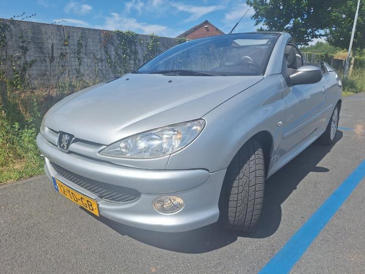 Peugeot 206 1.6 16V CC 2006 Quiksilver, Auto's, Peugeot, Particulier, ABS, Airbags, Boordcomputer, Centrale vergrendeling, Cruise Control