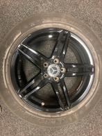 Winterbanden Mercedes W213 Zwarte Velgen - Mooie Staat!, Ophalen, Gebruikt, Banden en Velgen, 17 inch