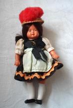 Oud popje. Merk: Emil Schwenk. Klederdracht, Verzamelen, Poppen, Ophalen of Verzenden, Zo goed als nieuw, Pop