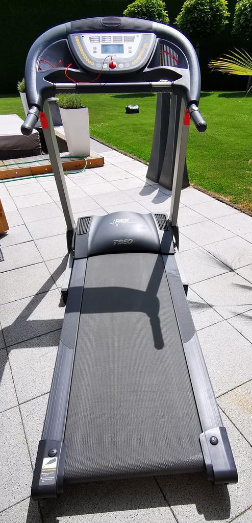 Te koop: DKN T-960 loopband/ inklapbaar z.g.a.n., Sport en Fitness, Fitnessapparatuur, Zo goed als nieuw, Loopband, Benen, Ophalen