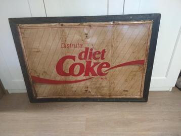 Coca Cola reclame metaal in houten frame mancave beschikbaar voor biedingen