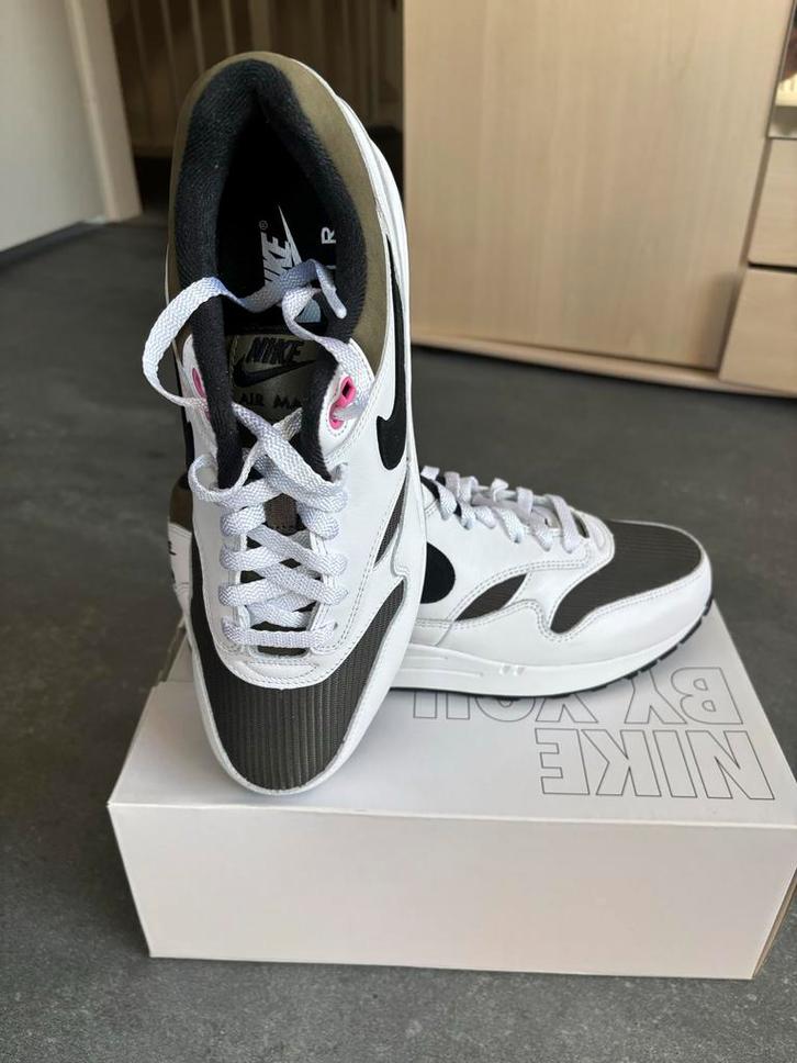 Nike Air Max 1 NBY - Unieke Sneakers! 44,5, Kleding | Heren, Schoenen, Nieuw, Sneakers of Gympen, Wit, Ophalen of Verzenden