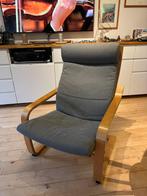 POÄNG Fauteuil, berkenfineer/Knisa lichtbeige, zitting grijs, Huis en Inrichting, Fauteuils, Ophalen, 75 tot 100 cm, Zo goed als nieuw