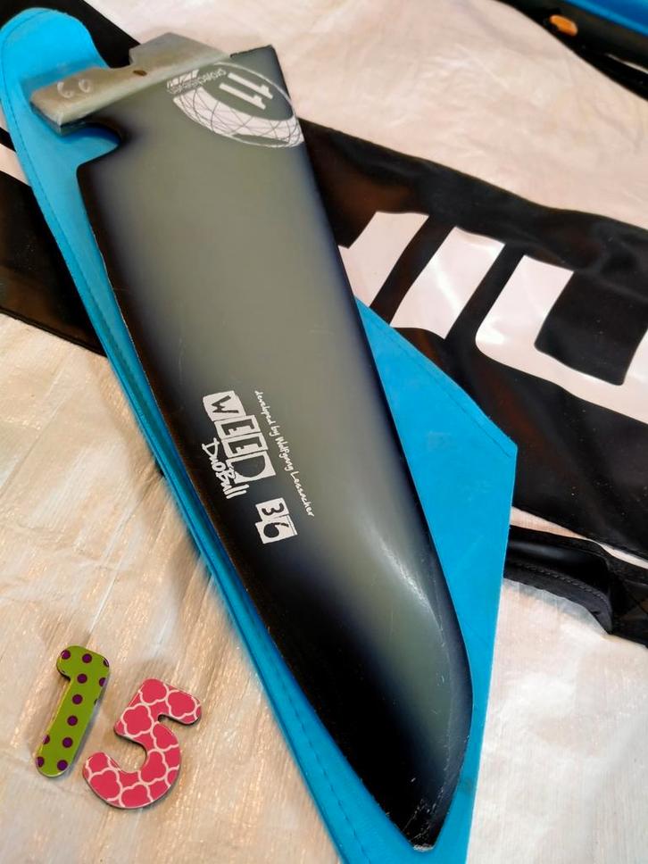 Diverse Powerbox vinnen 18.5 t/m 38 cm, Watersport en Boten, Windsurfen, Gebruikt, Overige typen, Minder dan 250 cm, Met vin(nen)