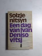 Solzjenitsyn, A.	Eén dag van Ivan Denisovitsj, Ophalen of Verzenden, Gelezen