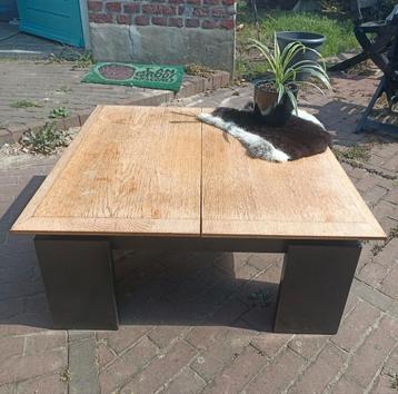 Gratis salontafel beschikbaar voor biedingen