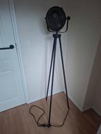 Label 51 staande lamp zwart, Huis en Inrichting, Lampen | Vloerlampen, Ophalen, Zo goed als nieuw, Metaal, 150 tot 200 cm