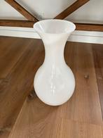 Witte vaas, Huis en Inrichting, Ophalen, Gebruikt, 50 tot 75 cm, Wit