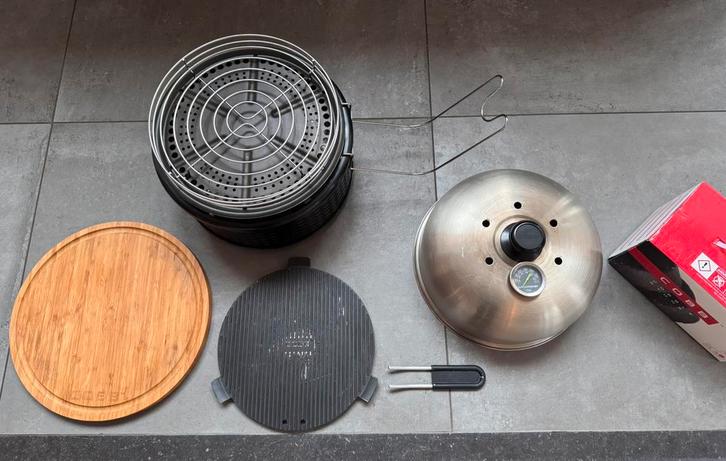 Cobb pro bbq zeer compleet!, Tuin en Terras, Houtskoolbarbecues, Gebruikt, Ophalen