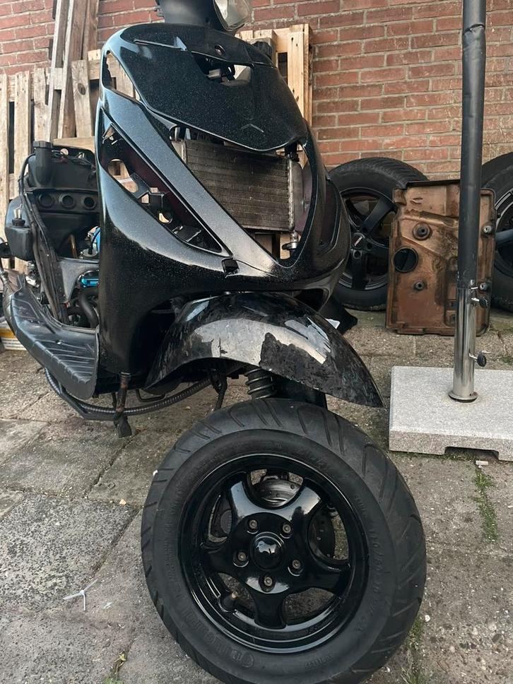 Zip 70cc mhr sprinter “niet voor beginners”, Fietsen en Brommers, Scooters | Piaggio, Zo goed als nieuw, Zip, Ophalen of Verzenden