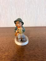Jongen met vogels - Goebel beeldje, Verzamelen, Beelden en Beeldjes, Ophalen, Gebruikt, Mens