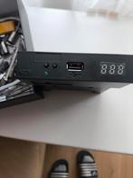 Gotek Floppy Emulator USB, Ophalen of Verzenden, Gebruikt, 61 toetsen, Roland