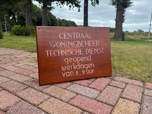 Oud Antiek bord centraal woning beheer technische dienst, Antiek en Kunst, Antiek | Overige Antiek, Ophalen of Verzenden
