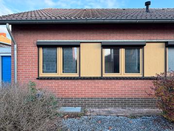 Kunststof Dubbelglas Ramen + Horren & Rolluik beschikbaar voor biedingen
