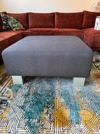 Hocker / Poef grijs – stevige voetenbank of salontafel, Ophalen, 75 tot 100 cm, Zo goed als nieuw, 75 tot 100 cm