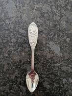 Zilveren 999 Juliana- Beatrix 1980 lepeltje, Ophalen of Verzenden, Speld(je) of Lepel(tje)