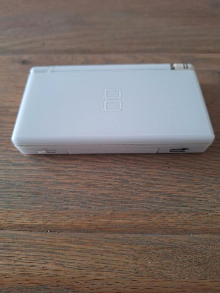 Nintendo DS Lite Wit - Inclusief Brain Training, Spelcomputers en Games, Spelcomputers | Nintendo DS, Gebruikt, DS Lite, Wit, Met games