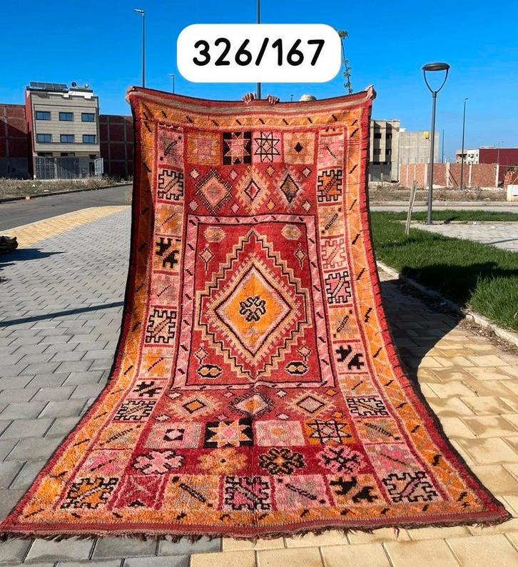 Beni mguild Vintage Marokkaans vloerkleed 326x 167cm, Huis en Inrichting, Stoffering | Tapijten en Kleden, Nieuw, 200 cm of meer