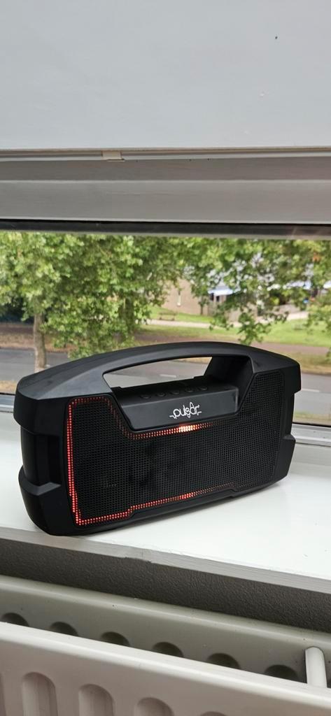 Pulsar Bluetooth Speaker with LED Lights – Great Sound, Motoren, Accessoires | Koffers en Tassen, Zo goed als nieuw, Ophalen of Verzenden