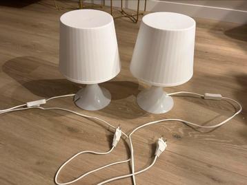 Witte kunstoflampjes ikea 2 stuks
