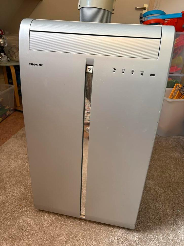 Sharp Mobiele Airco CV-P09FR, Witgoed en Apparatuur, Airco's, Gebruikt, Mobiele airco, Minder dan 60 m³, 3 snelheden of meer, Koelen en Ontvochtigen