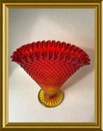 Vintage waaiervormig vaasje amberina glass, Antiek en Kunst, Antiek | Glas en Kristal, Ophalen of Verzenden