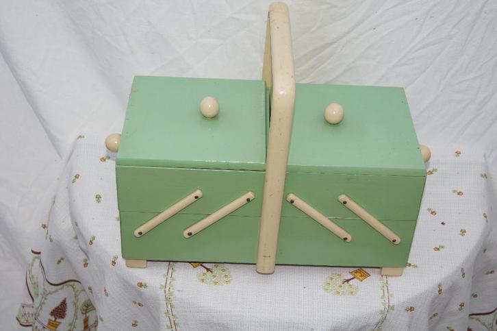 Naai box, Antiek en Kunst, Curiosa en Brocante, Ophalen of Verzenden
