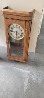 2 oude pendule klokken, Ophalen