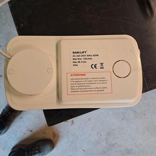 Sani lift, afvoer diverse sanitair artikelen, Doe-het-zelf en Verbouw, Sanitair, Nieuw, Douche, Rvs, Ophalen of Verzenden