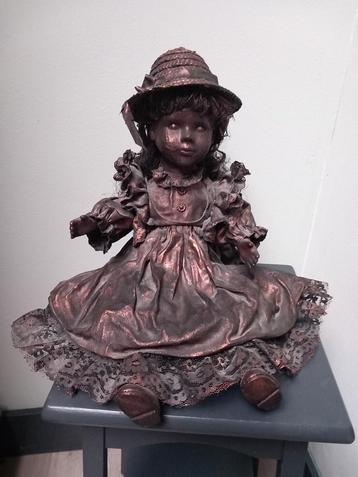 Vintage Pop met Hoed beschikbaar voor biedingen