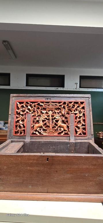 Grote partij antiek en brocante decoratie Tuinartikelen  beschikbaar voor biedingen