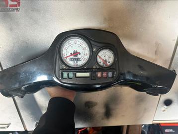 Onderdelen vespa s sport beschikbaar voor biedingen