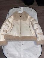 Moncler Teddy korte donsjas Nieuw!, Beige, Moncler, Nieuw, Ophalen of Verzenden