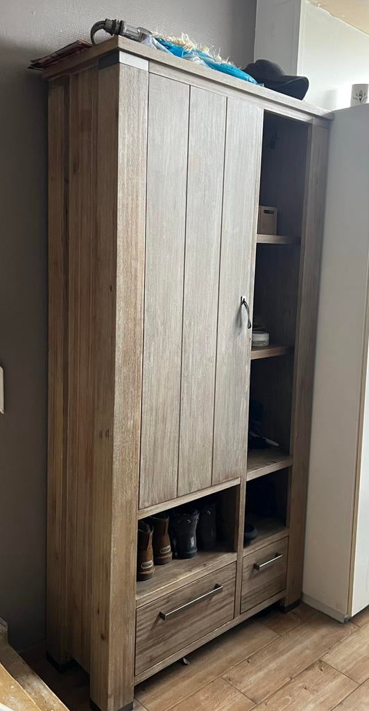 Grote stevige kast te koop, Antiek en Kunst, Antiek | Meubels | Kasten, Ophalen of Verzenden