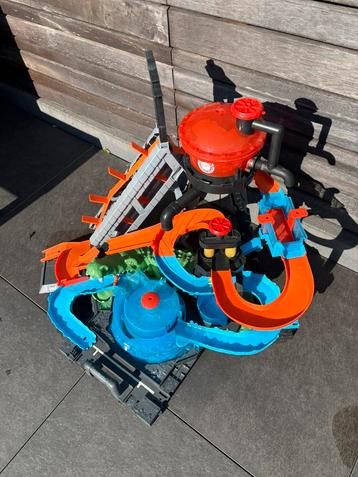 Hot Wheels Gator carwash racebaan beschikbaar voor biedingen
