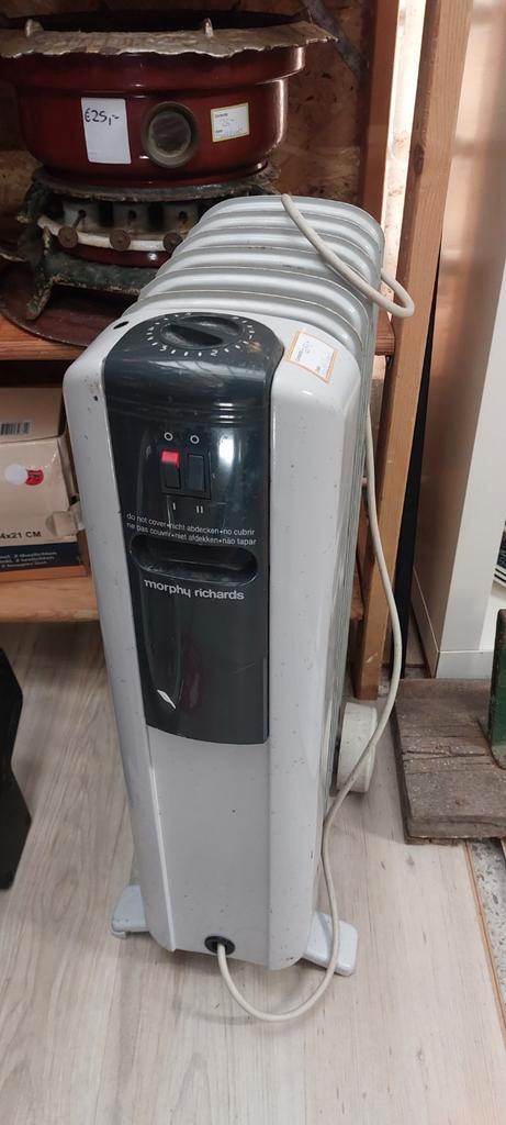Olie gevulde radiator kachel, Doe-het-zelf en Verbouw, Verwarming en Radiatoren, Gebruikt, Radiator, 800 watt of meer, Minder dan 60 cm