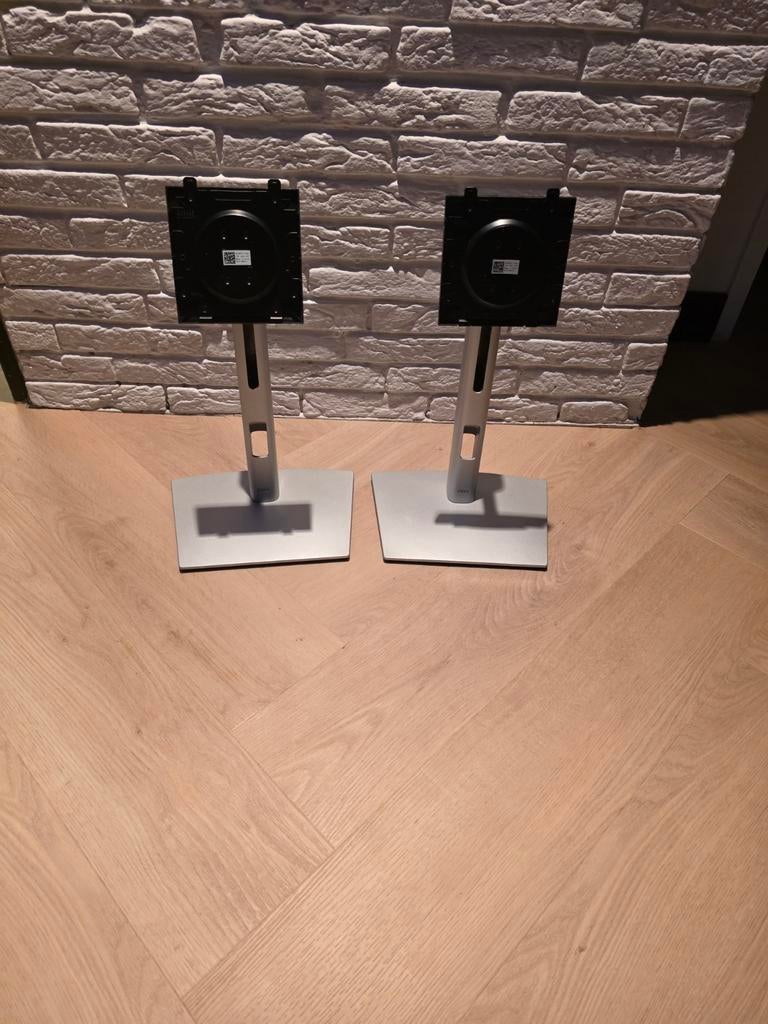 2x Originele Dell Monitor Standaarden, Ophalen of Verzenden, Zo goed als nieuw, Dell, In hoogte verstelbaar