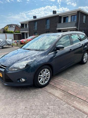 Ford Focus 1.0 Ecoboost 92KW Wagon 2014 Grijs beschikbaar voor biedingen