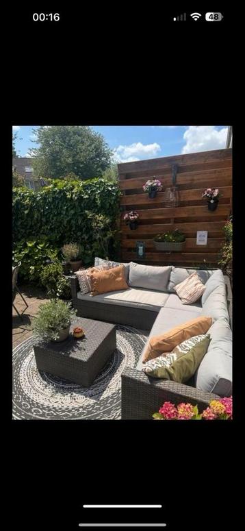 Tuinset - Prima staat. Moet weg beschikbaar voor biedingen