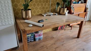 Eikenhouten eettafel 20090 beschikbaar voor biedingen