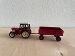 International Harvester (IH) schaalmodel tractor 1/32, Hobby en Vrije tijd, Ophalen of Verzenden, Zo goed als nieuw, Tractor of Landbouw
